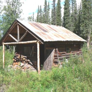 Lower Toklat River Ranger Cabin No. 18
