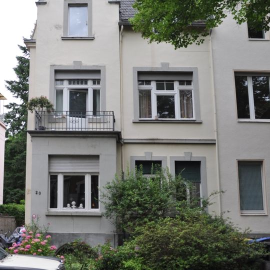 Hohenzollernstraße 20