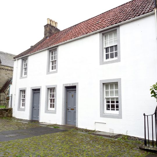 Falkland, High Street, The Saddlers