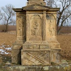 Kříž u Medlova vedle silnice do Zadního Újezdu