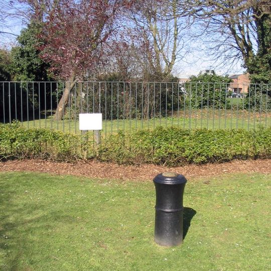 General Roy Monument