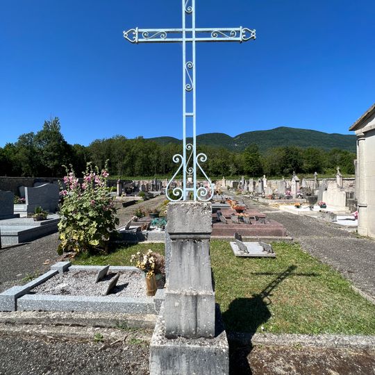 Cemetery cross of Contrevoz