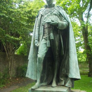 Statue of the 1st Marquess of Linlithgow