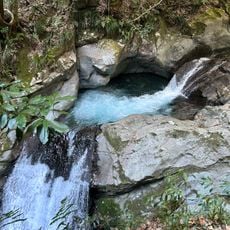 Ebidaru Waterfall