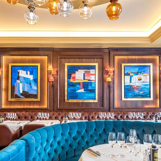 Elysee St Honore... Cafe ..Restaurant