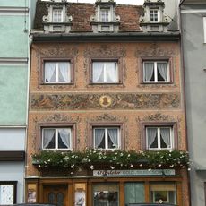 Wohn- und Geschäftshaus