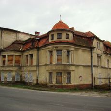 Budynek mieszkalno-administracyjny ze spichrzem (w zespole d. młyna)