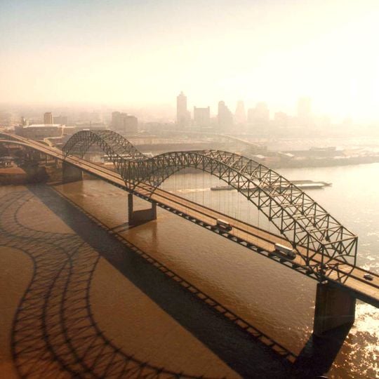 Hernando de Soto Bridge