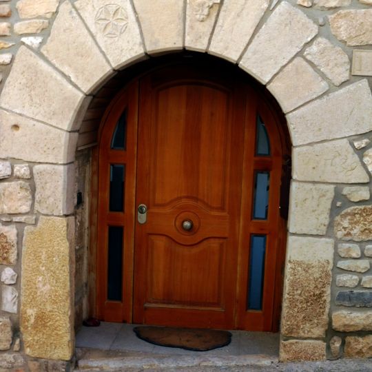 Dovelles decorades de Cal Calques