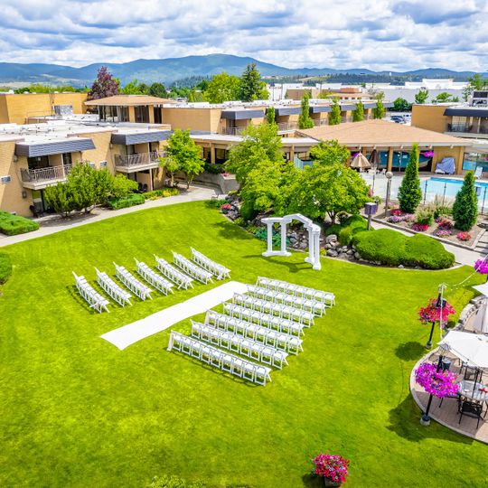 Mirabeau Park Hotel & Convention Center