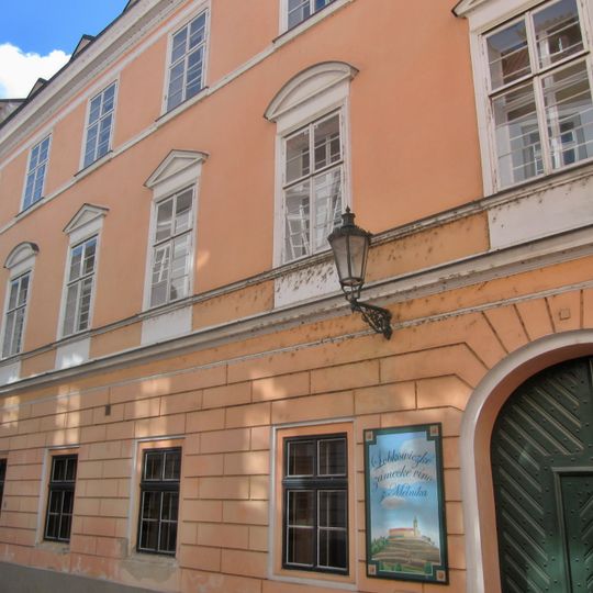 Dům U bílé poštovské trubky