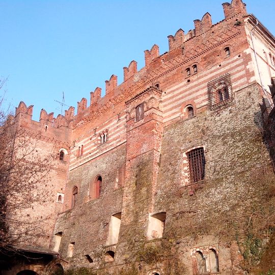 Castello di Camino