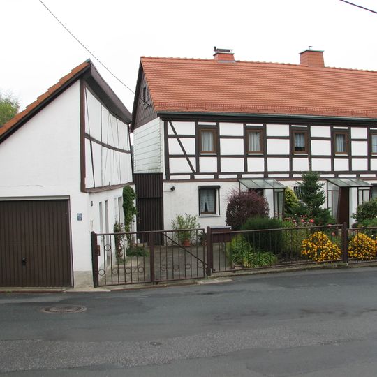 Wohnhaus Zöllmener Straße 33
