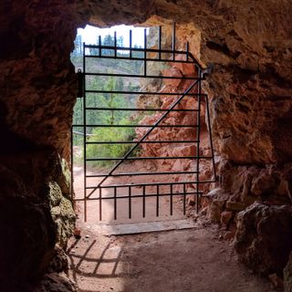 Historic Trail and Cave Entrance