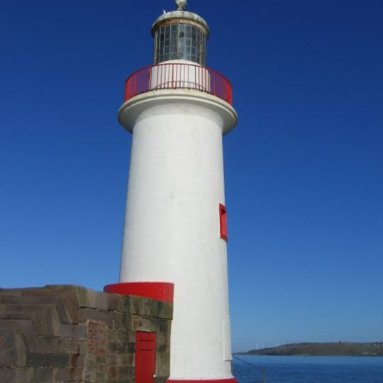 West Pier Lighthouse