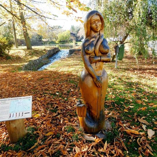 Socha Yvonky v Kytíně