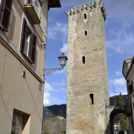 Torre angioina