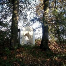 Kaplička západně od Výrova