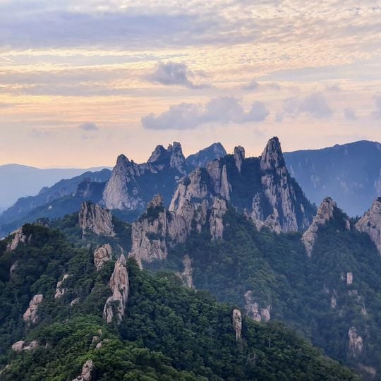 Gongnyong Ridge in Seoraksan Mountain