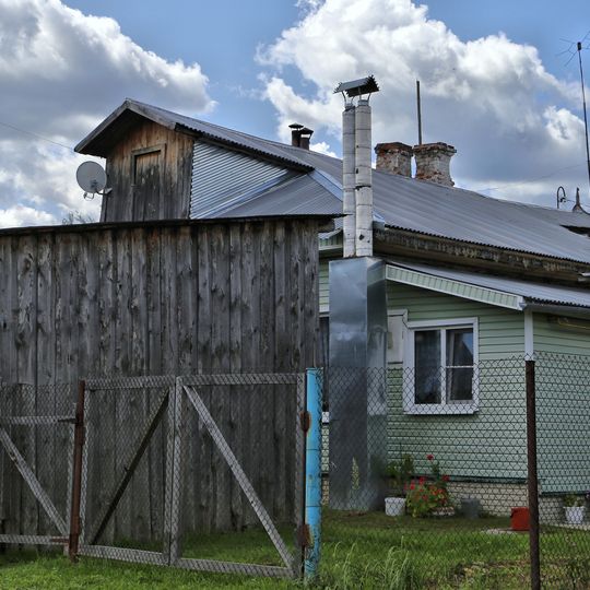 Дом жилой для служащих