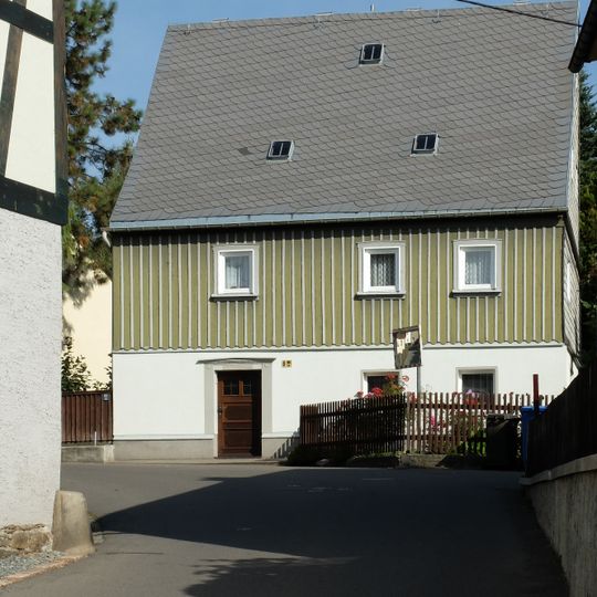 Häuslerhaus Neundorfer Straße 8