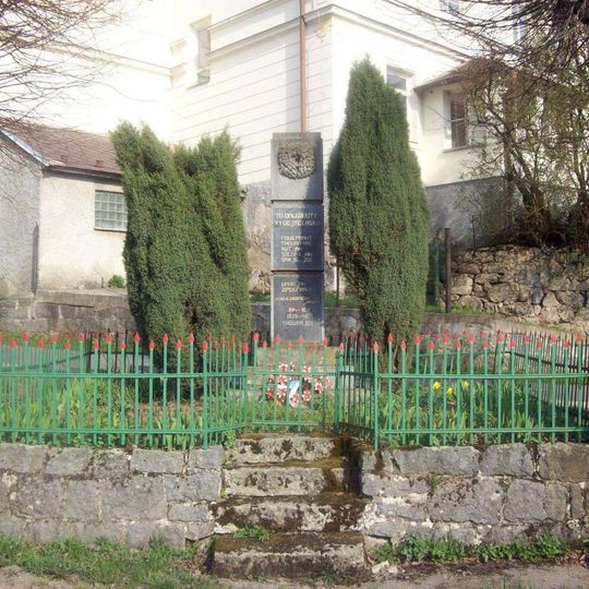 Pomník padlým v Předmíři