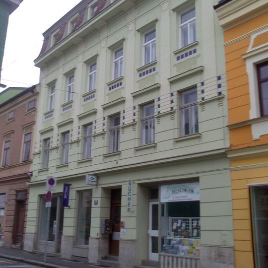 Wohn- und Geschäftshaus Brader