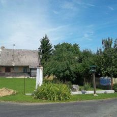 Kříž v Železném Újezdu