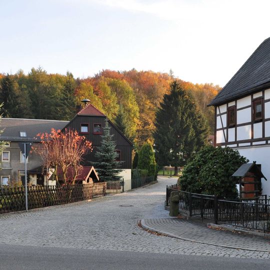 Steinkreuz Straße der Freundschaft 2