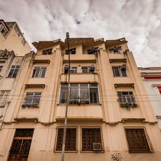 Rua Esteves Júnior, 12