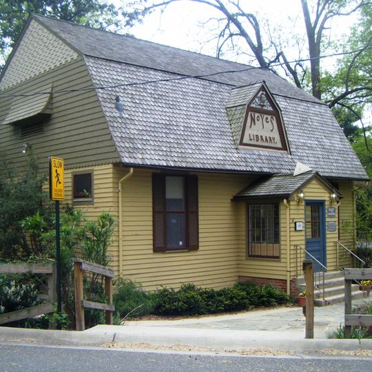 Noyes Library For Young Children