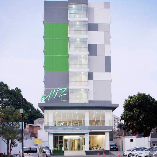 Whiz Hotel Cikini Jakarta