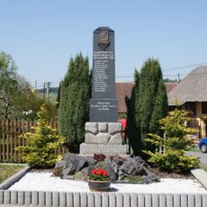 Pomník padlým ve Kbeli