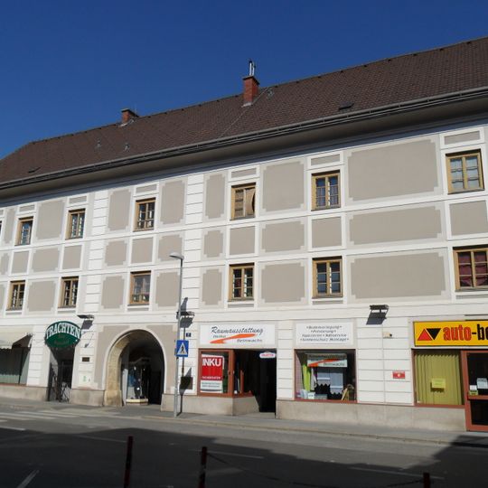 Ehem. Behelfskaserne und Stadtmauer