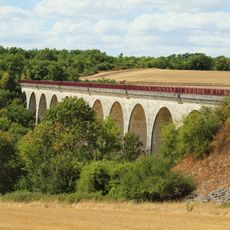 Viaduc de Druyes-les-Belles-Fontaines
