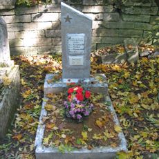 Grave of Soviet soldiers at Putilovo cemetery