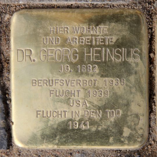 Stolperstein en memoria de Georg Heinsius