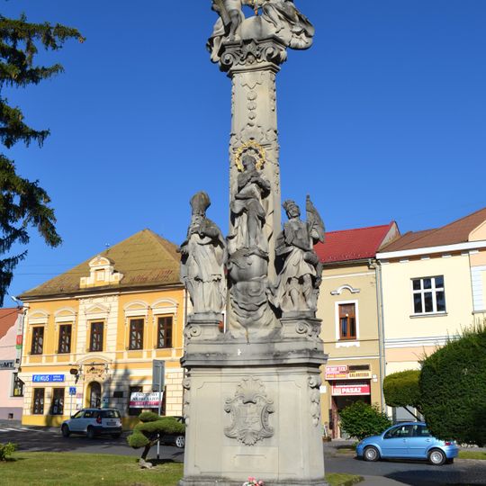 Trojičný stĺp, pilier-kópia