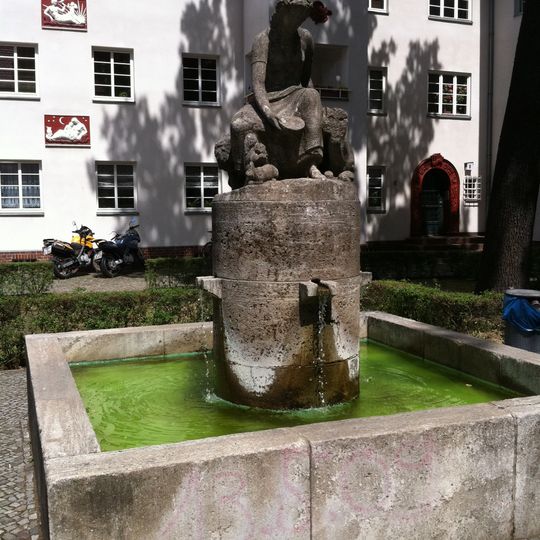 Genoveva-Brunnen