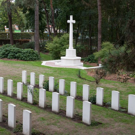 Kasterlee War Cemetery