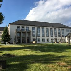 Kulturhaus mit Kegelbahn und Stadtpark Rathausplatz 3