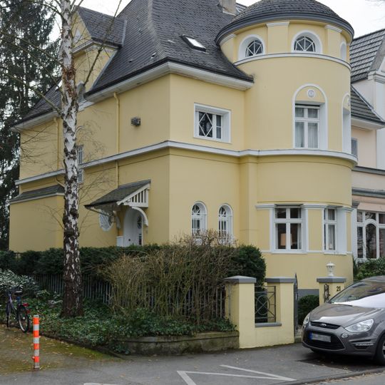 Karl-Finkelnburg-Straße 21