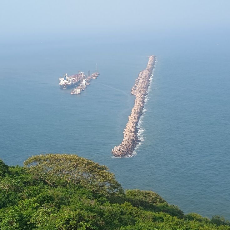 Dolphin's Nose lighthouse