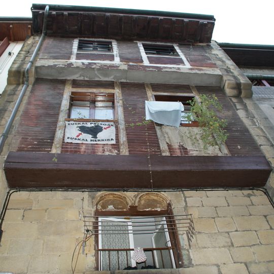 Casa Erdiko 16 / Eliz 13