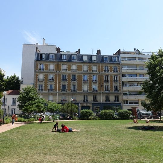 Square du Chanoine-Viollet