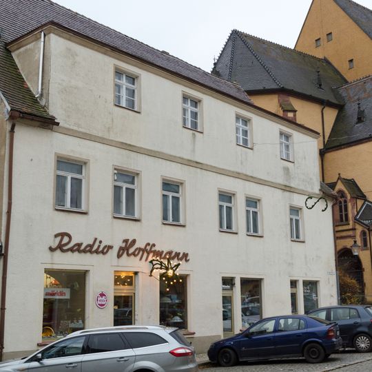 Wohnhaus und Nebengebäude An der Kirche 1