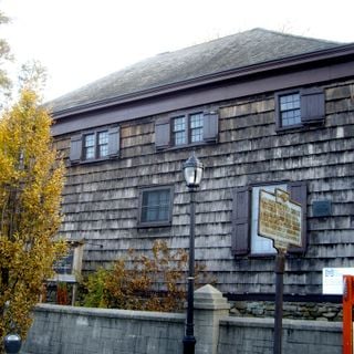 Old Quaker Meeting House