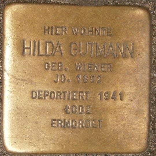 Stolperstein en memoria de Hilda Gutmann