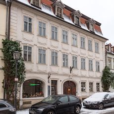 Wohn- und Geschäftshaus