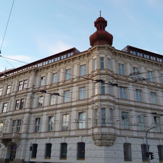 Koliště 13-13a a Milady Horákové 1